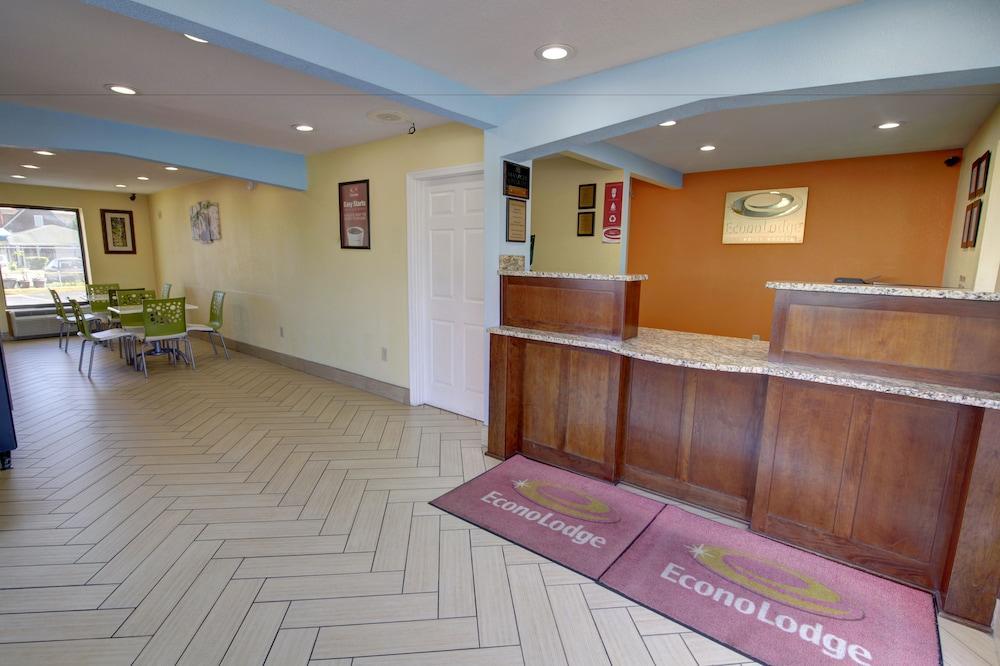 Econo Lodge At Military Circle Norfolk Exteriör bild
