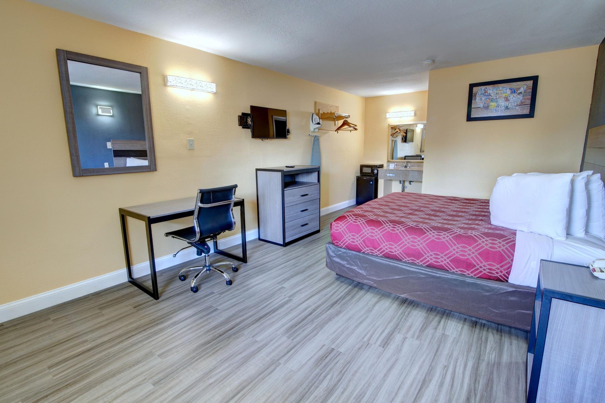 Econo Lodge At Military Circle Norfolk Exteriör bild