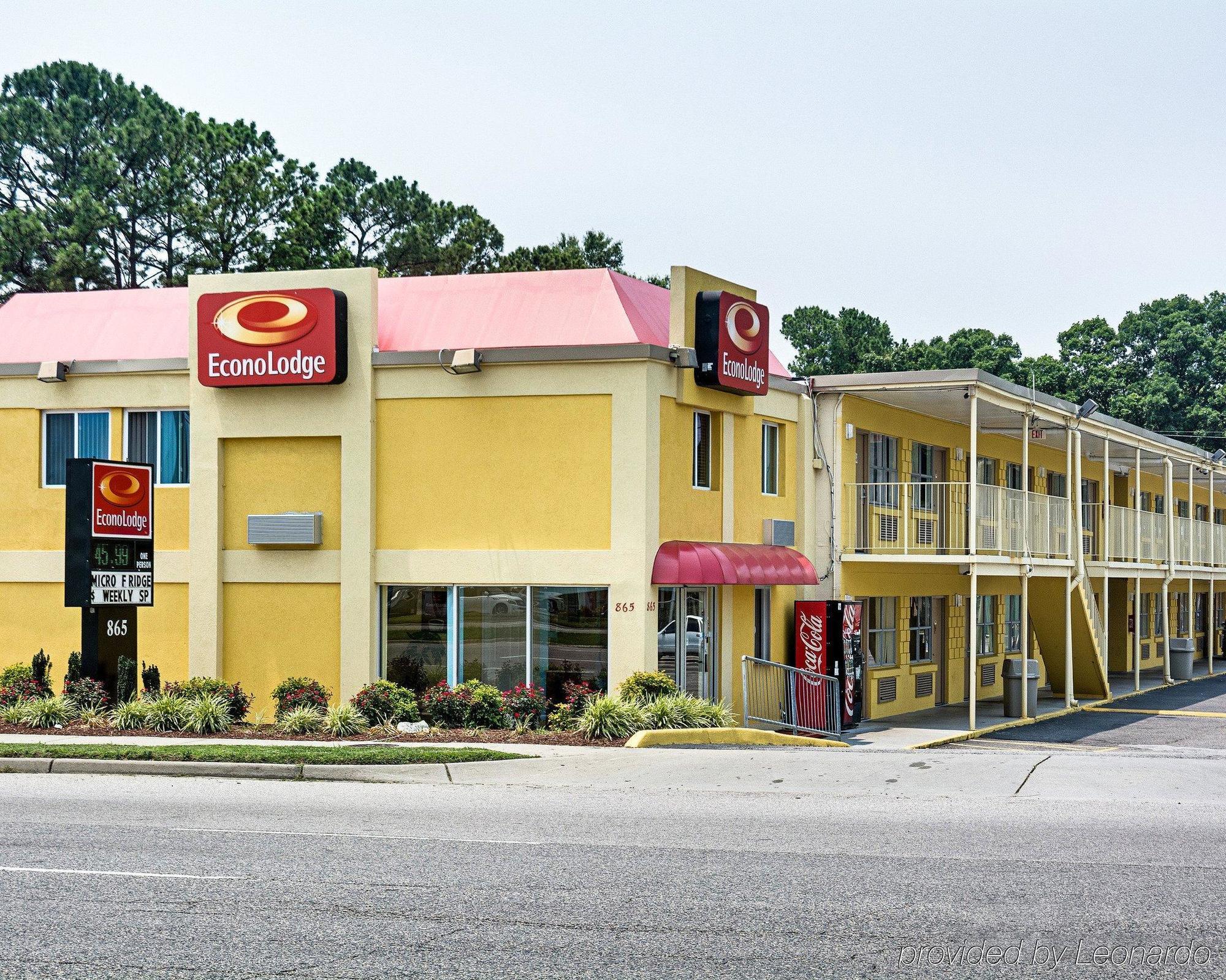 Econo Lodge At Military Circle Norfolk Exteriör bild